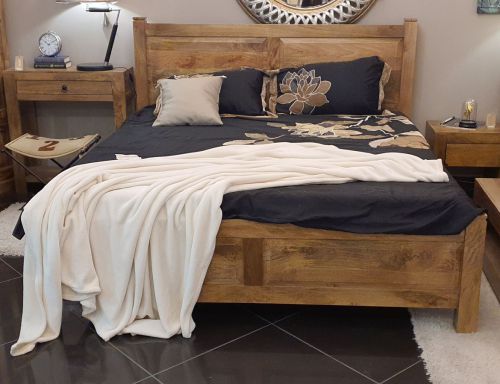 Drewniane rustykalne duże łóżko 180x200 z mango toffi